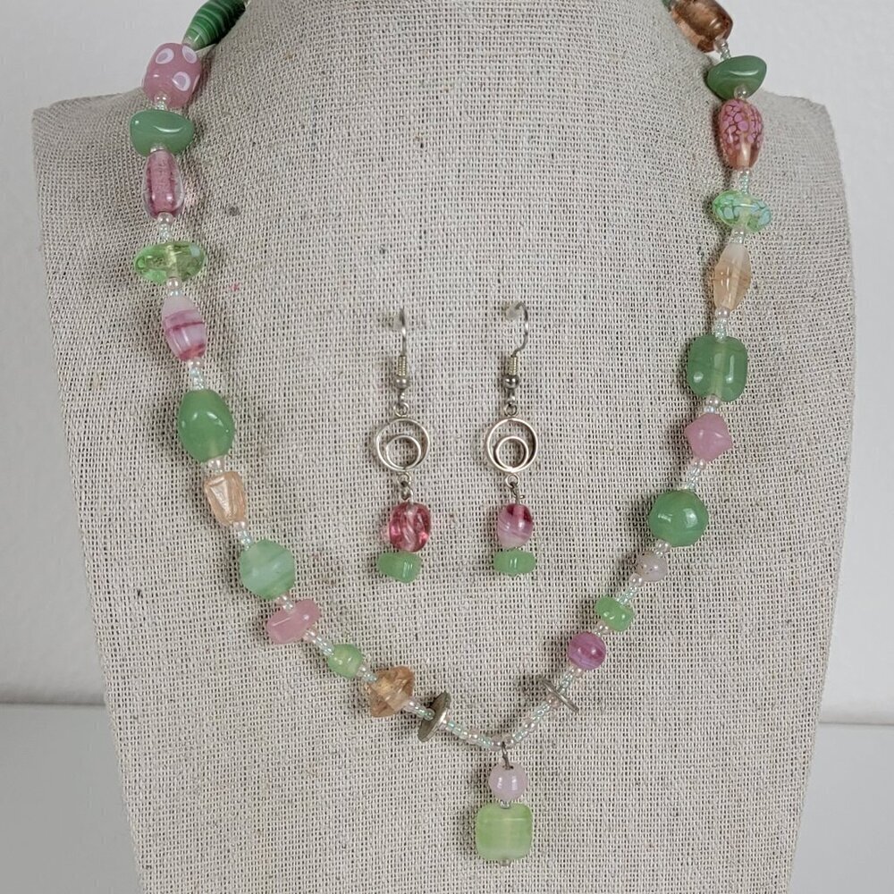 Vintage Pastel Pink And Green Glass Wire Beaded Necklace And Earrings Set 17"